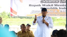 Wakil Menteri Pertanian (Wamentan), Sudaryono saat meninjau Bendungan Sidoras yang terletak di Desa Cinta Rakyat, Kecamatan Percut Sei Tuan, Kabupaten Deli Serdang. (Dok. Kementan)