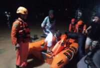 BPBD bersama tim gabungan melakukan upaya penanganan darurat usai banjir terjadi di Kabupaten Trenggalek, Provinsi Jawa Timur, Senin (19/5/2025). (Dok. BPBD Kabupaten Trenggalek)